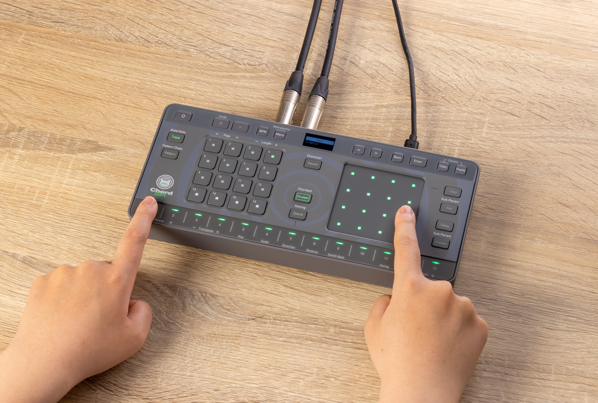 AlphaTheta　ChordCat AlphaTheta Chordcat Portable Groovebox Review - Digital DJ Tips